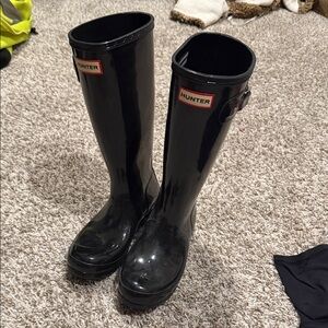 Hunter Glossy Black Knee-High Rain Boots